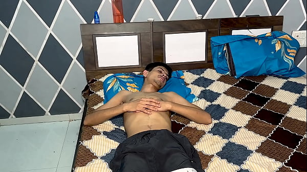 Step sister shares room with step bro