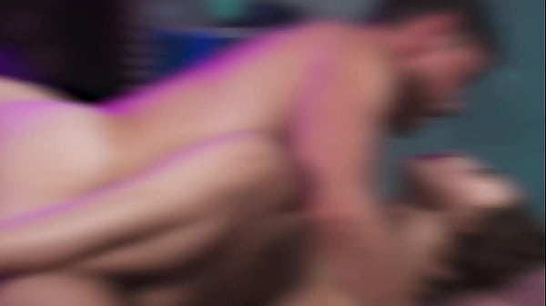 ADULTMOBILE – Awkward Hottie Has No Clue How To Give A Massage With Her Hands So She Uses Her Tight Body