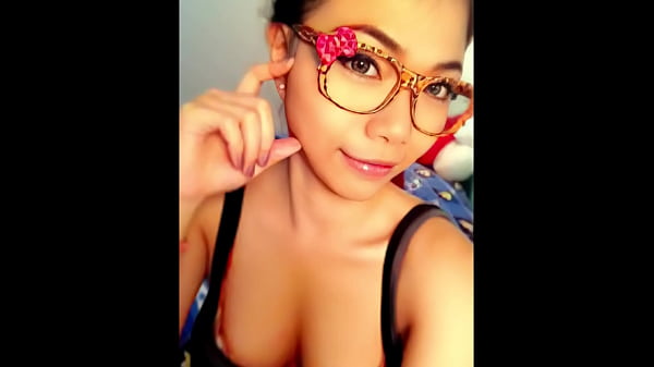 asian slut get Blowjob she want more cum
