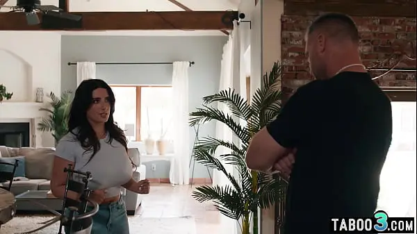 BBW Arab MILF Sarah Arabic has to fuck a big cock to keep her reputation