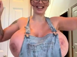 Big boobs milf masturbates with her dildo