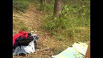 Doppio amplesso Amatoriale nel bosco