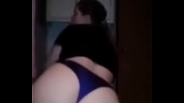 PAWG bouncing ass & taking backshots on the floor